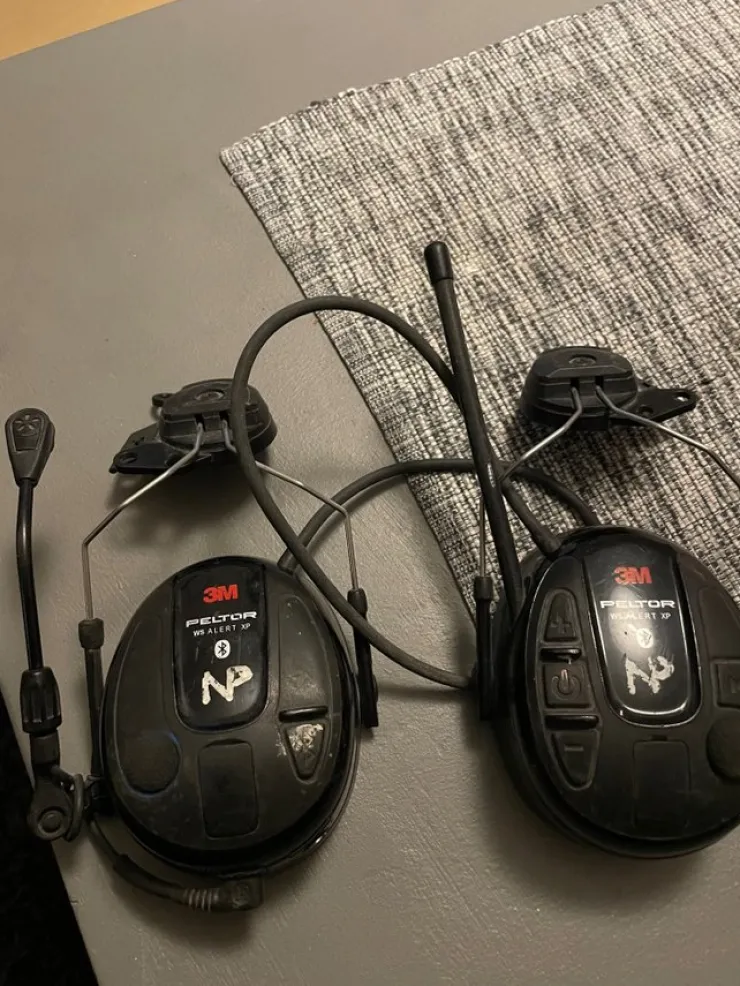 Hot Defekta Peltor XPI (startar ej, helt stendöda) för hjälm. Beskyttelsesudstyr & Beklædning