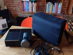 Tradera Dell 4210X Projektor HDMI defekt fokus - læs hele annoncen tak!| Projektorer