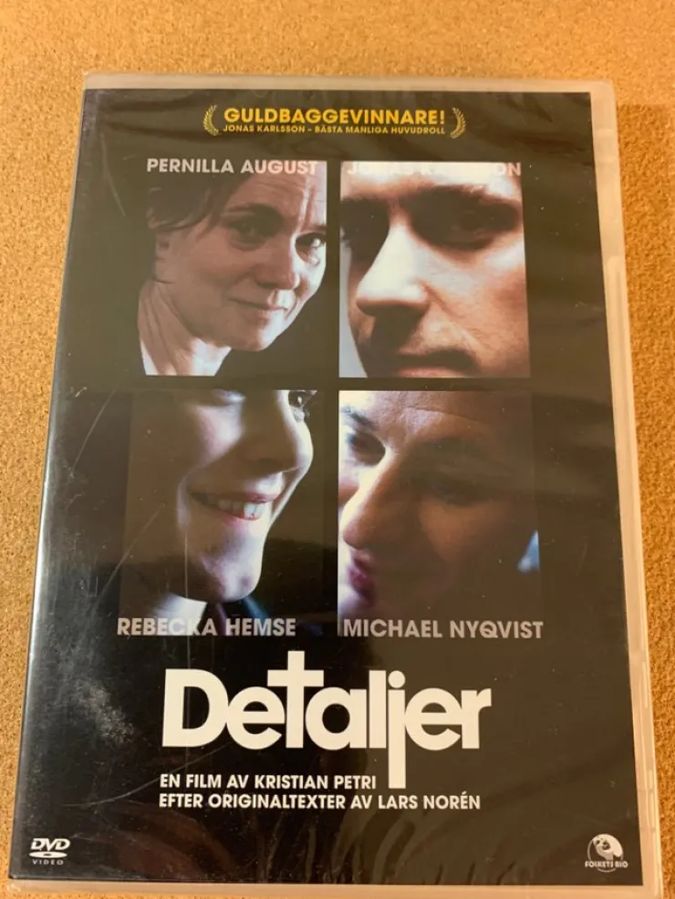 Tradera DETALJER (2003) NY inplastad DVD Pernilla August, Jonas Karlsson, Nyqvist, Hemse| Svenske Film