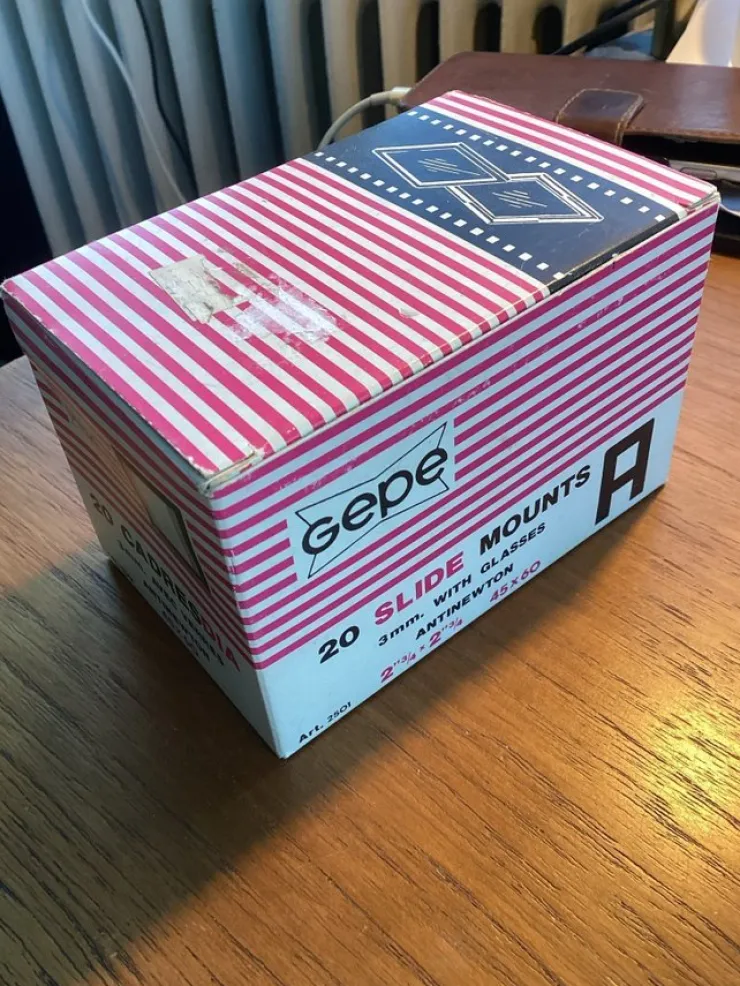 Tradera Diaramar för Mellanformat 6x4,5 cm, antinewton med glas| Analoge Projektorer