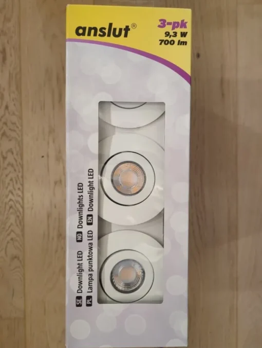 Online Downlight LED, 9,3W, 700lm, 2700K, IP23, 10 stycken, 3x3 +1, nya i original box! Belysning & Armaturer