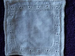 Fashion duk handbroderad VIT linne 19x20 cm ! Tekstiler