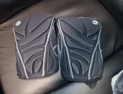 Tradera Dye Performance Knä skydd Medium (M)> Øvrigt Sport & Fritid