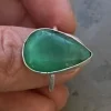 Tradera Elegant Ring med Naturlig Grön Aventurin– Silverpläterad Infattning (Storlek 18)> Ringe