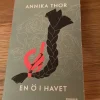 Best En ö i havet - Annika Thor Børne- & Ungdomsbøger