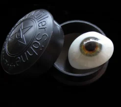 Tradera Fantastiskt gammalt tysk porslinsöga / ögonprotes i sitt originaletui> Medicinske Gadgets