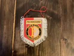 Tradera Feyenoord Sportclub Minivimpel från 70-talet> Fodbold