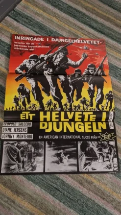 Tradera Filmposter: Ett helvete i djungeln 70x100> Plakater