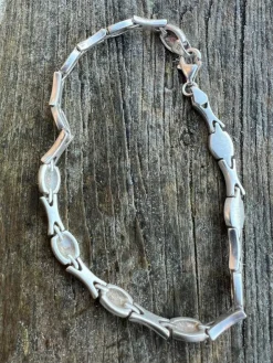 Tradera Fint gammalt ARMBAND i SILVER. Stämplat 925. Vikt 16 gram> Armbånd