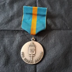 Tradera Försvarsmaktens värnpliktsmedalj.> Militære Samlerobjekter