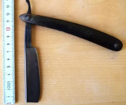 Tradera Gammal rakkniv.| Barbering