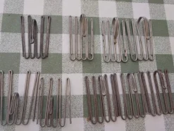 Discount Gardinkrokar 4-fingerkrok 4 olika modeller 9 stycken Längd ca 5,3 och 5,5cm Beslag & Reservedele