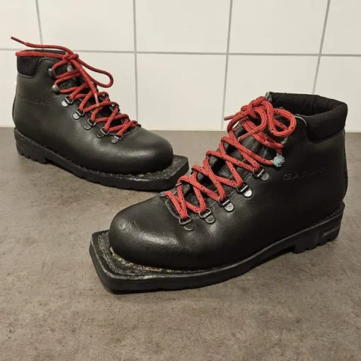 Tradera Garmont Klassisk Pjäxa Storlek 38 Skywalksula Nordic Norm 75mm Telemark> Turskøjter