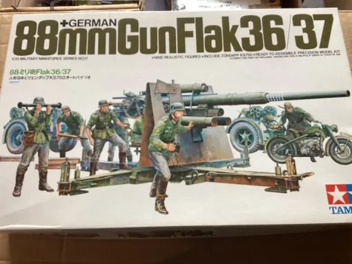 Tradera German 88mm Gun Flak 36/37 - endast gubbar, verktyg och ammunition| Plastik Byggesæt
