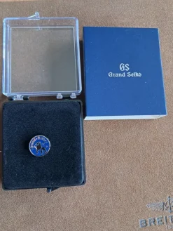 Tradera Grand Seiko pin> Andet Urrelateret