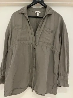 Tradera Gravidpaket med två skjortor, H&M, storlek S> Ventetøj