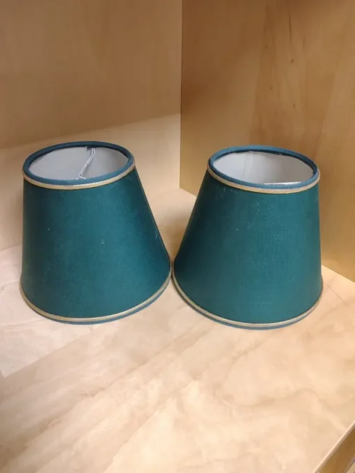 Tradera Gröna lampskärmar med guldkant| Lamper