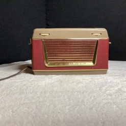 Tradera Grundig Reseradio i väska| Transportabelt
