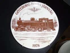 Tradera Göteborg-Borås Järnvägs Tallrik 1978 - Design: Sören Wästörn diameter n22 cm> Jernbane- & Sporvogns-memorabilia