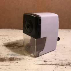 Tradera Handdriven pennvässare, vit och svart> Kuglepenne & Tilbehør