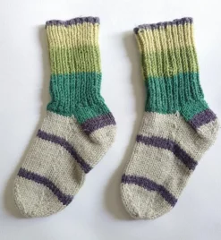 Tradera Handstickade raggsockar/yllesockar strl. 19 (innermått 130 mm)| Baby, Børn & Leg