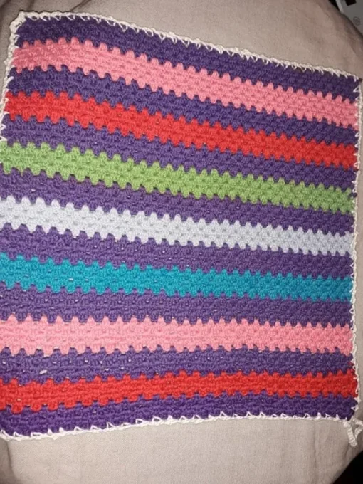 New Helt Ny virkad Handuk i Retromönster i Glada färger 33cm x 34 cm Men Ögla Kunsthåndværk