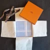 Fashion Hermés näsduk / liten scarf i ljusbått Andet Tilbehør