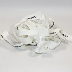 Tradera Hög av Chanel sidenband> Reklame Gadgets