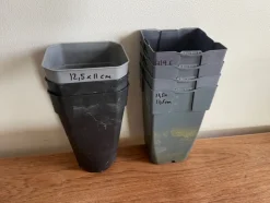 Tradera Höga krukor i plast| Potter & Plantedyrknings-systemer