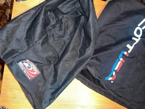 Tradera Hjälmpåsar till cykelhjälmar. Troy Lee Design + Scott> Cykel