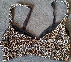 Tradera H&M Mama leopard amningsbh, oanvänd> Ventetøj