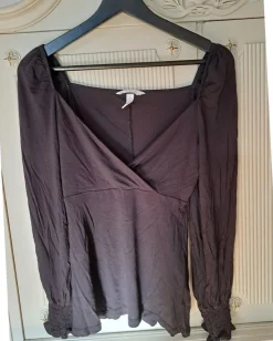 Tradera H&M Mama svart topp, storlek S> Ventetøj