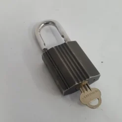 Clearance Hänglås med nyckel - ASSA - Lås Beslag & Reservedele