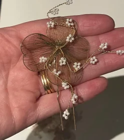 Tradera Hårsmycken med pärlor och blommor> Hårsmykker & Diademer
