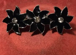 Tradera Hårspänne med tre svarta blommor med stenar i mitten (5100)> Hårsmykker & Diademer