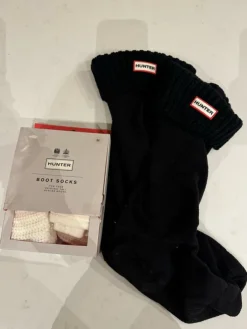 Tradera Hunter svarta + vita sockor, storlek M (36/38) NYA!> Andre Skoprodukter