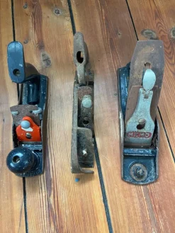 Shop Hyvlar tre stycken, en Ståhls, en Memo och en Stanley SB3. Værktøj