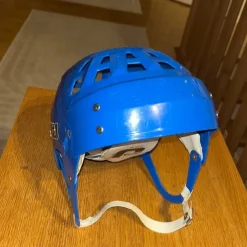 Tradera Jofa VM Ishockeyhjälm blå retro> Hockey & Skøjter