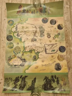 Tradera J.R.R. Tolkien, Pauline Baynes, A Map of Middle-earth (stained)> Plakater