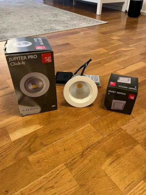 Shop Jupiter Pro med Smart Switch Belysning & Armaturer