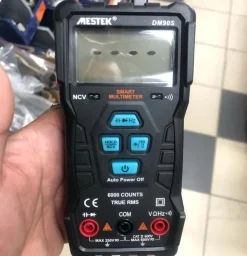 New 6K räkningar 0-600V 0-1K Hz Smart Range Multimeter,Diod Detection,Data Retention Værktøj