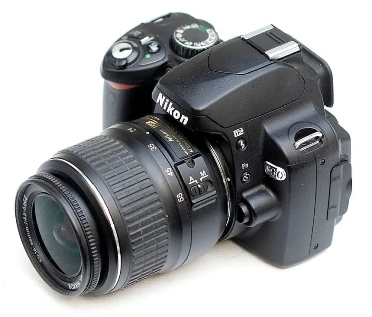 Tradera Kamera Nikon D60, objektiv Nikkor AF-S DX ED Aspherical 18-55 mm 1:3.5-5.6 GII.| Fotokameraer