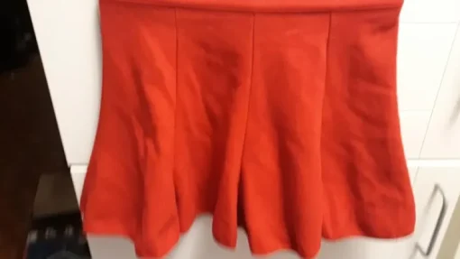Tradera kjol kortkort RÖD midja 67 cm> Dametøj