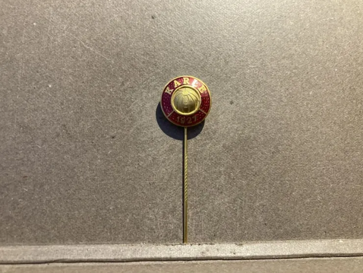 Tradera Klubbnål Karle IF, Linköping, Östergötland> Stifte & Nåle