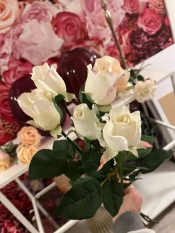 Tradera Konstgjorda vita rosor| Kunstige Planter