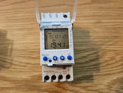 Cheap Kopplingsur Theben TR 610 top Programmerbar. Normkapsling El-installation