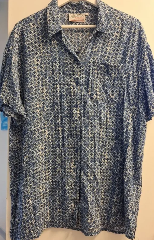 Tradera Kortärmad blommig blus skjorta fr Mama collection stl L> Ventetøj