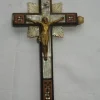 Sale KRUCIFIX - ÄDELTRÄ, PÄRLEMOR OCH MÄSSING / INTARSIA - JESUS PÅ KORSET Ikoner & Religiøse Genstande