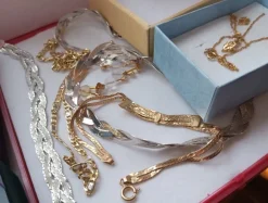 Tradera Äkta Guld / guldsmycken / fynd / 21k /18k / smyckespaket /ärvgods /vintage| Smykkesæt