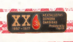 Tradera ÄLDRE BROSCH 1957-1977> Medicinske Gadgets